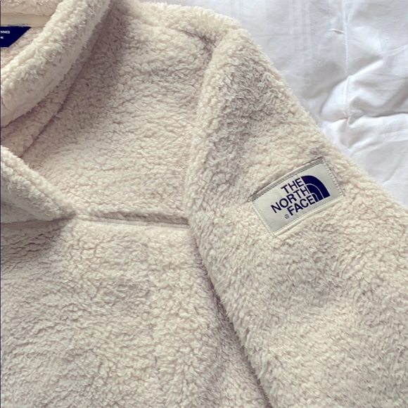 The North Face Pullover Fleece - Picture 3 of 4